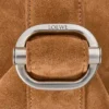 Bolso «Loop» de piel de becerro en gamuza Bolso «Loop» de piel de becerro en gamuza