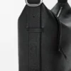 Bolso Loop Hobo mediano en piel de becerro granulada y flexible