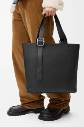 Bolso Loop Zipped Tote en piel de becerro granulada y flexible