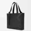 Bolso Loop Zipped Tote en piel de becerro granulada y flexible Bolso Loop Zipped Tote en piel de becerro granulada y flexible