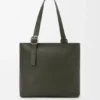 Bolso Loop Zipped Tote en piel de becerro granulada y flexible Bolso Loop Zipped Tote en piel de becerro granulada y flexible
