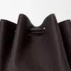 Bolso Madrid grande en piel de becerro granulada y flexible Bolso Madrid grande en piel de becerro granulada y flexible