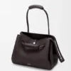 Bolso Madrid grande en piel de becerro granulada y flexible Bolso Madrid grande en piel de becerro granulada y flexible