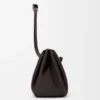 Bolso Madrid grande en piel de becerro granulada y flexible Bolso Madrid grande en piel de becerro granulada y flexible