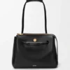 Bolso Madrid mediano en piel de becerro flexible Bolso Madrid mediano en piel de becerro flexible