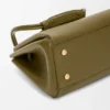 Bolso Madrid mediano en piel de becerro flexible Bolso Madrid mediano en piel de becerro flexible