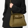Bolso Madrid mediano en piel de becerro flexible Bolso Madrid mediano en piel de becerro flexible