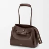 Bolso Madrid mediano en piel de becerro flexible Bolso Madrid mediano en piel de becerro flexible