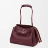Bolso Madrid mediano en piel de becerro flexible Bolso Madrid mediano en piel de becerro flexible
