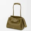 Bolso Madrid mediano en piel de becerro flexible Bolso Madrid mediano en piel de becerro flexible