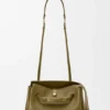 Bolso Madrid mediano en piel de becerro flexible Bolso Madrid mediano en piel de becerro flexible