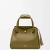 Bolso Madrid mediano en piel de becerro flexible Bolso Madrid mediano en piel de becerro flexible