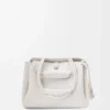 Bolso Madrid mediano en piel de becerro granulada y flexible Bolso Madrid mediano en piel de becerro granulada y flexible
