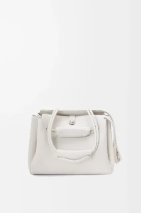 Bolso Madrid mediano en piel de becerro granulada y flexible