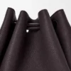 Bolso Madrid mediano en piel de becerro granulada y flexible Bolso Madrid mediano en piel de becerro granulada y flexible