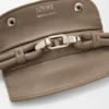 Bolso Madrid mediano en piel de becerro granulada y flexible Bolso Madrid mediano en piel de becerro granulada y flexible
