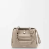Bolso Madrid pequeño en piel de becerro granulada y flexible Bolso Madrid pequeño en piel de becerro granulada y flexible