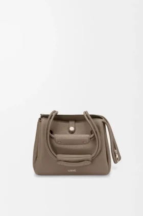 Bolso Madrid pequeño en piel de becerro granulada y flexible