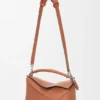 Bolso mediano «Puzzle Edge» en piel de becerro clásica Bolso mediano «Puzzle Edge» en piel de becerro clásica