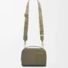 Bolso mini para cámara de uso cruzado en piel de becerro satinada Bolso mini para cámara de uso cruzado en piel de becerro satinada