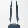 Bolso mini para cámara de uso cruzado en piel de becerro satinada Bolso mini para cámara de uso cruzado en piel de becerro satinada