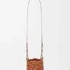 Bolso Nest Basket pequeño en piel de becerro Bolso Nest Basket pequeño en piel de becerro