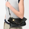 Bolso Ola mediano en piel de becerro lisa Bolso Ola mediano en piel de becerro lisa