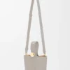 Bolso Pebble Bucket Mini en piel de becerro lisa Bolso Pebble Bucket Mini en piel de becerro lisa