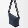Bolso pequeño Cubi de bandolera en piel de becerro lisa y suave con jacquard Bolso pequeño Cubi de bandolera en piel de becerro lisa y suave con jacquard