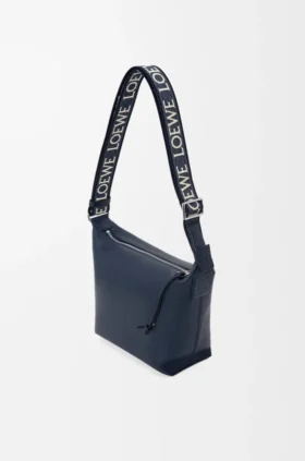 Bolso pequeño Cubi de bandolera en piel de becerro lisa y suave con jacquard
