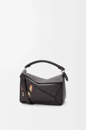 Bolso pequeño «Futurist Cat» tipo Puzzle en piel de becerro clásica