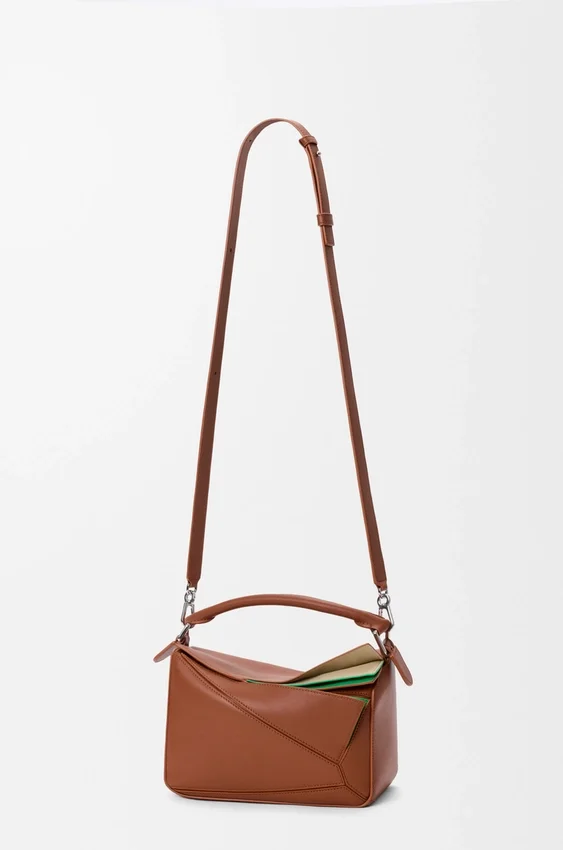 Bolso pequeño «Puzzle» en capas de piel de becerro clásica Bolso pequeño «Puzzle» en capas de piel de becerro clásica