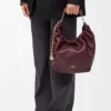 Bolso pequeño «Squeeze» en piel de cordero napa suave