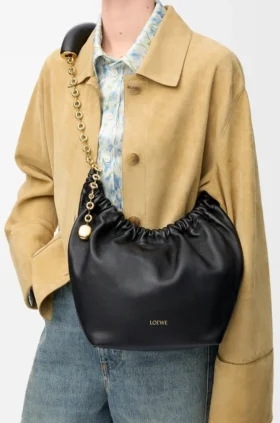 Bolso pequeño «Squeeze» en piel de cordero napa suave