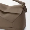 Bolso Puzzle Edge mediano en piel de becerro de grano suave Bolso Puzzle Edge mediano en piel de becerro de grano suave