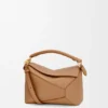 Bolso Puzzle Edge pequeño en piel de becerro de grano suave Bolso Puzzle Edge pequeño en piel de becerro de grano suave