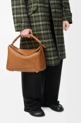 Bolso Puzzle grande en piel de becerro granulada y flexible