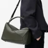 Bolso Puzzle grande en piel de becerro granulada y flexible Bolso Puzzle grande en piel de becerro granulada y flexible