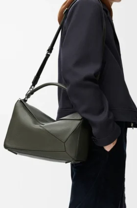Bolso Puzzle grande en piel de becerro granulada y flexible
