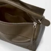 Bolso Puzzle grande en piel de becerro granulada y flexible Bolso Puzzle grande en piel de becerro granulada y flexible
