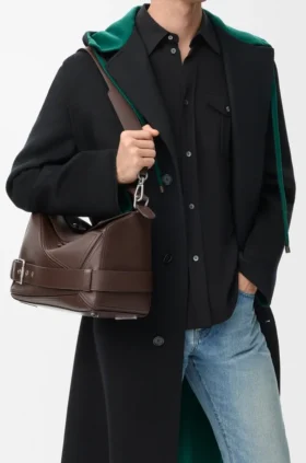 Bolso Puzzle grande estilo motero en piel de becerro brillante