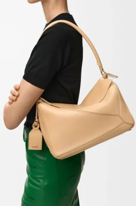 Bolso Puzzle mediano Featherlight en piel de cordero napa