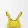 Bolso «Scarf» mini en piel de becerro lisa Bolso «Scarf» mini en piel de becerro lisa
