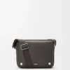 Bolso tipo bandolera Pebble mediano en piel de becerro lisa Bolso tipo bandolera Pebble mediano en piel de becerro lisa