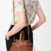 Bolso tipo cesta redondo «Mini Diamond» en piel de becerro Bolso tipo cesta redondo «Mini Diamond» en piel de becerro