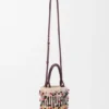 Bolso tipo cubeta de cordón, cuero y lana Bolso tipo cubeta de cordón, cuero y lana