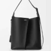 Bolso tipo cubo Bilbao grande en piel de becerro lisa Bolso tipo cubo Bilbao grande en piel de becerro lisa