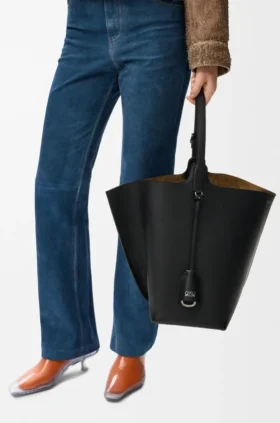 Bolso tipo cubo Bilbao grande en piel de becerro lisa