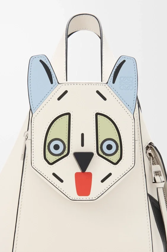 Bolso tipo Hammock Compact «Futurist Cat» en piel de becerro clásica Bolso tipo Hammock Compact «Futurist Cat» en piel de becerro clásica
