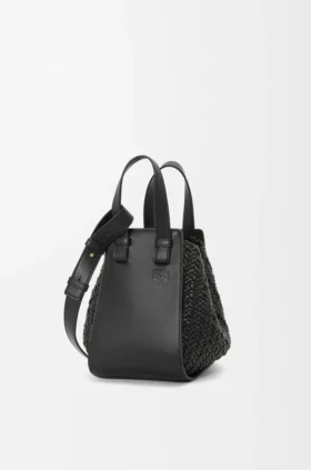 Bolso tipo hammock compacto en piel de becerro